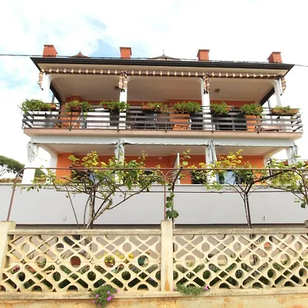 Apartment With Wifi Rozac, - 27252 *