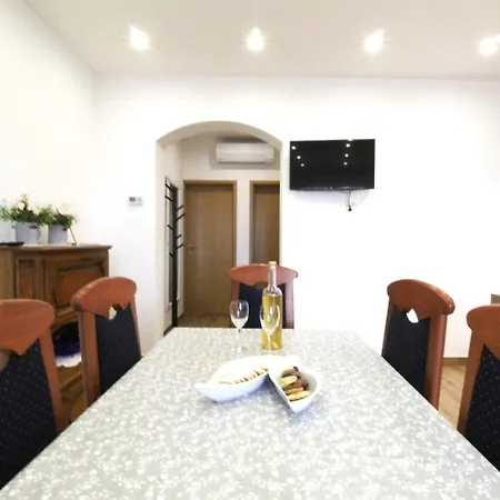 Appartement With Wifi Rozac, - 27252